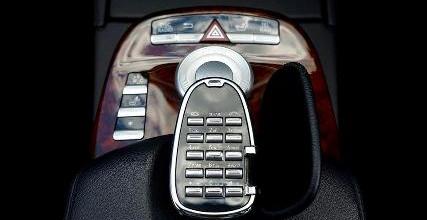 Il telefono in auto